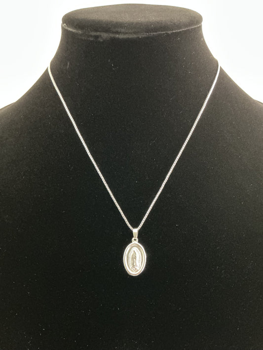 Oval Virgen