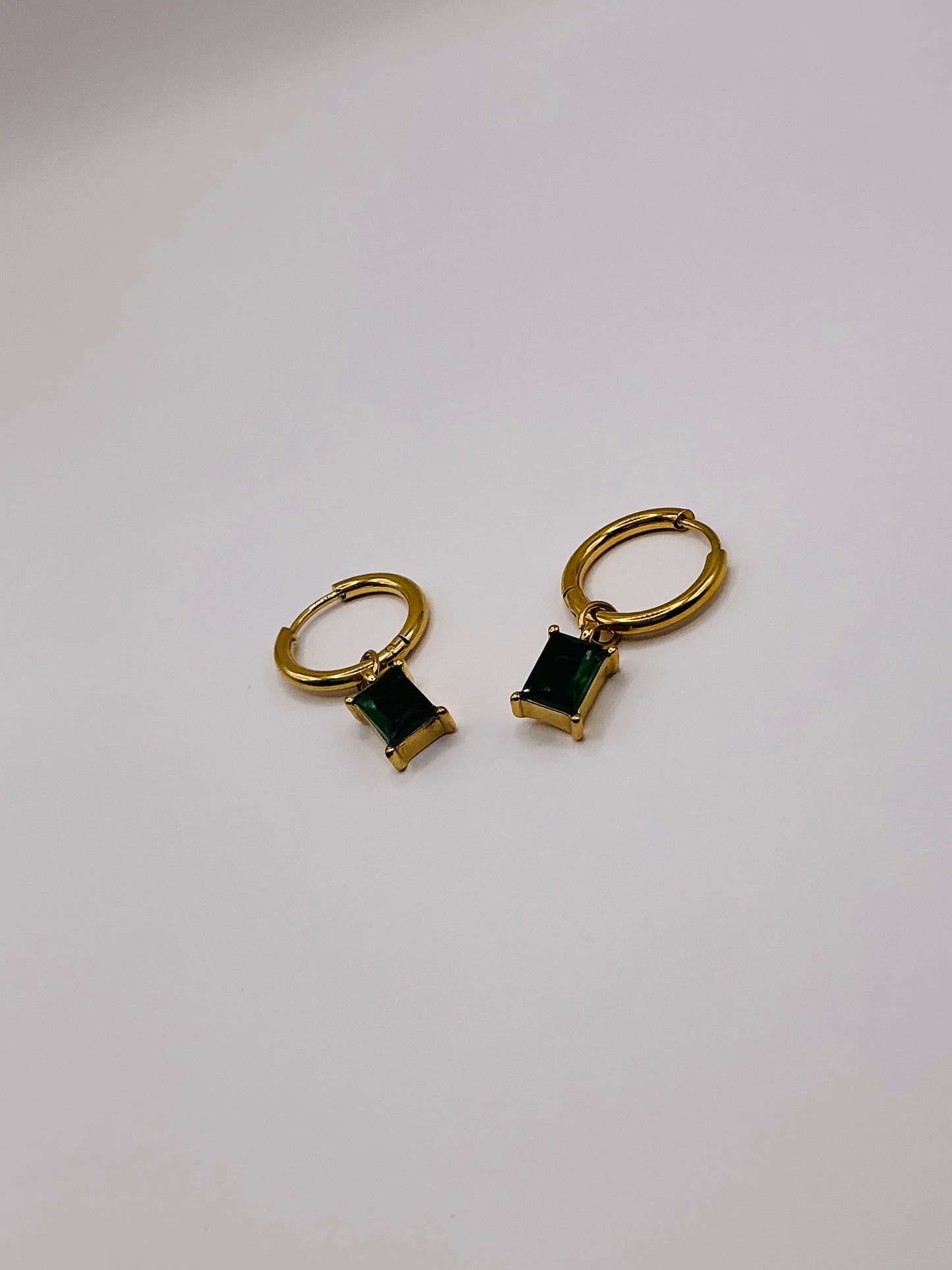 Green Zircon Huggies
