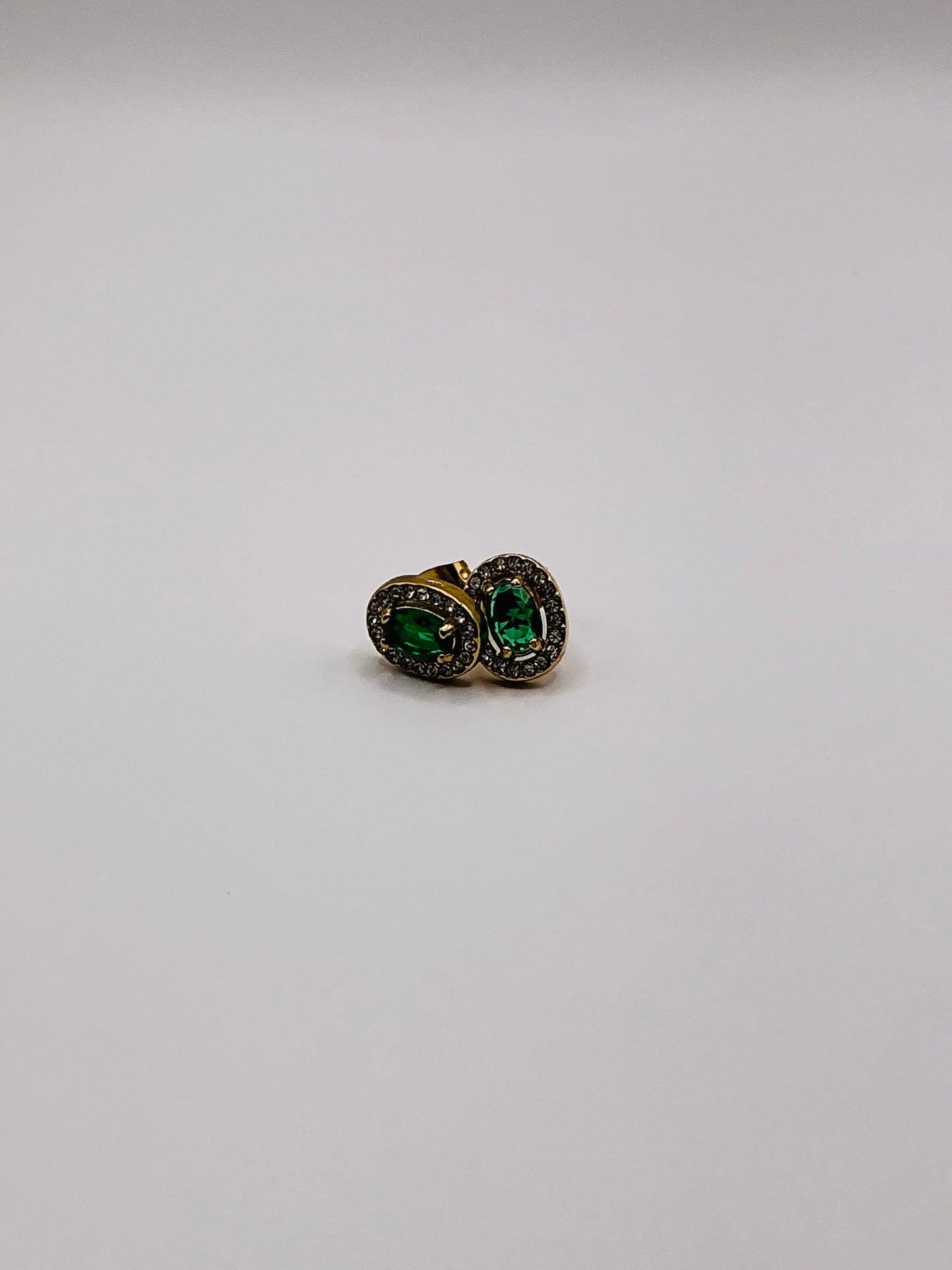 Oval Zircoin
