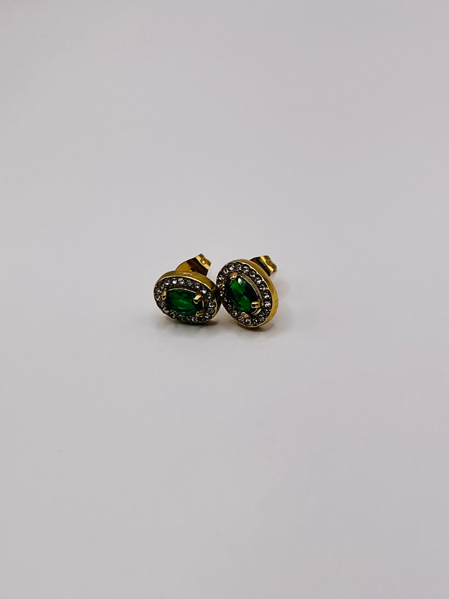 Oval Zircoin