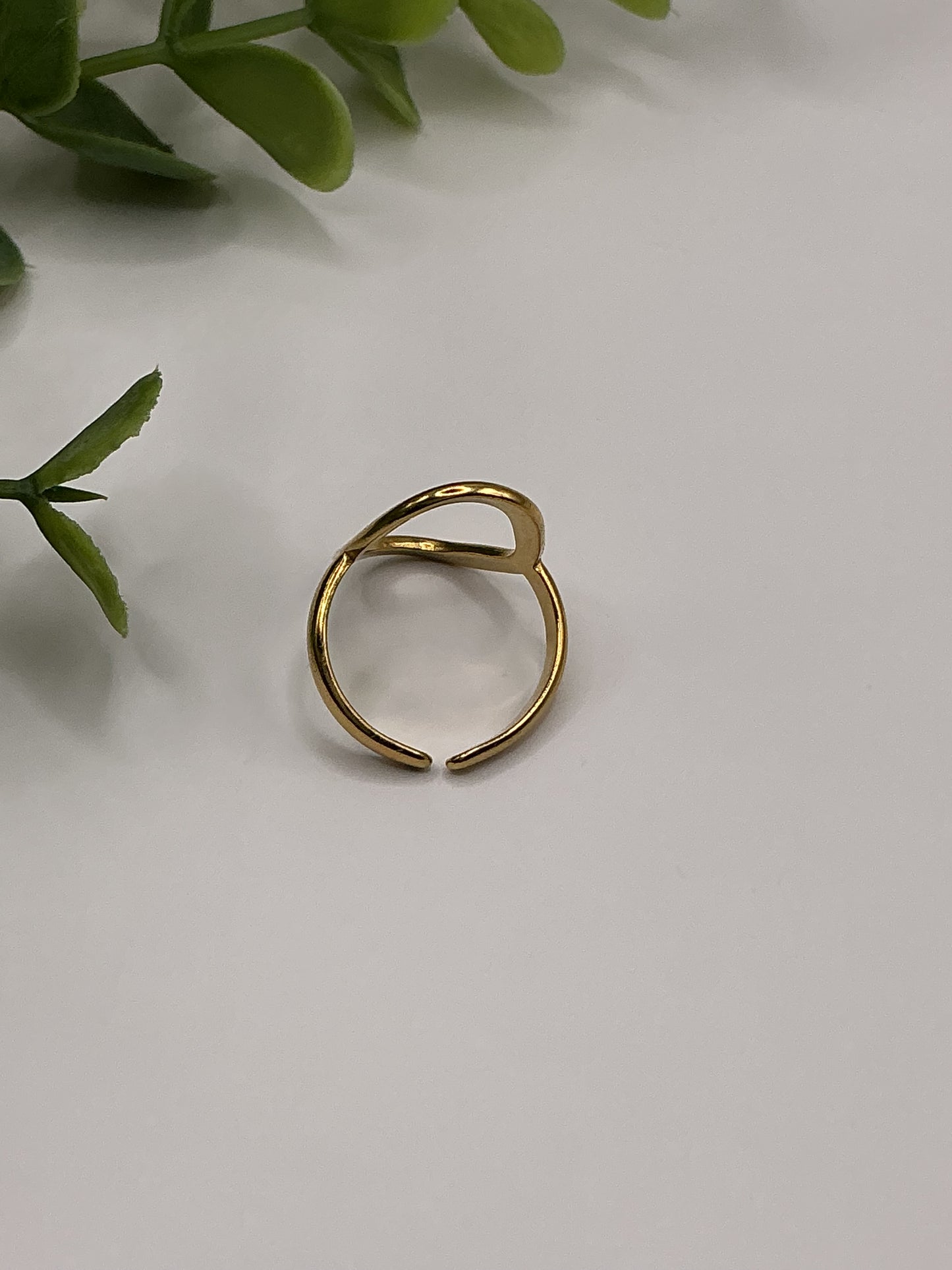 Oval Ring