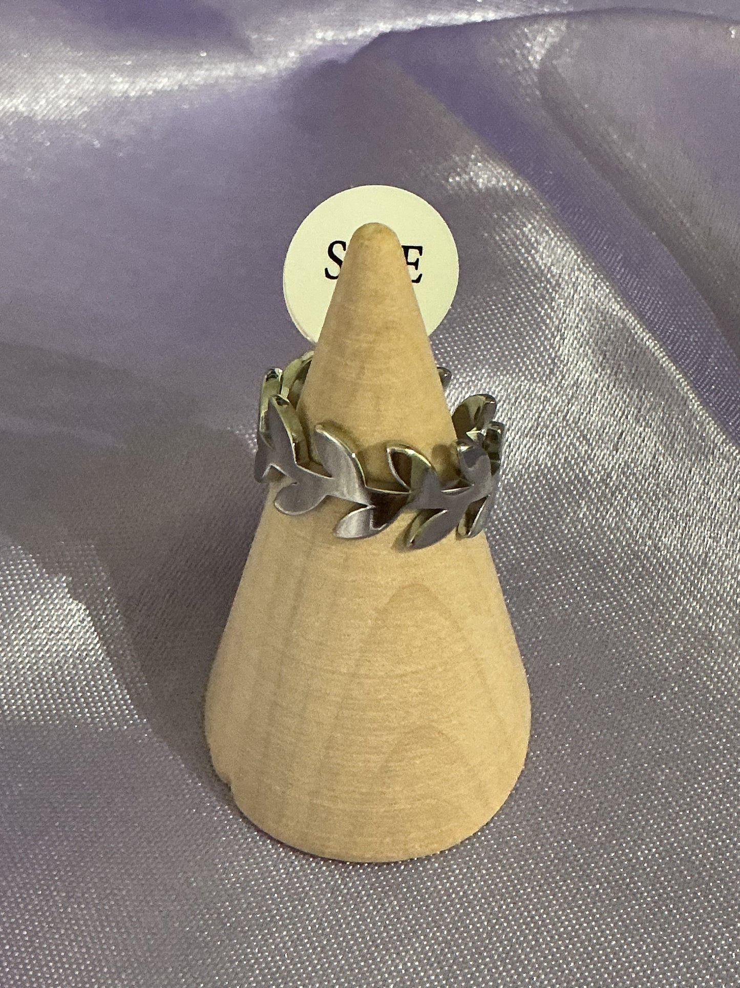 Leaves Ring