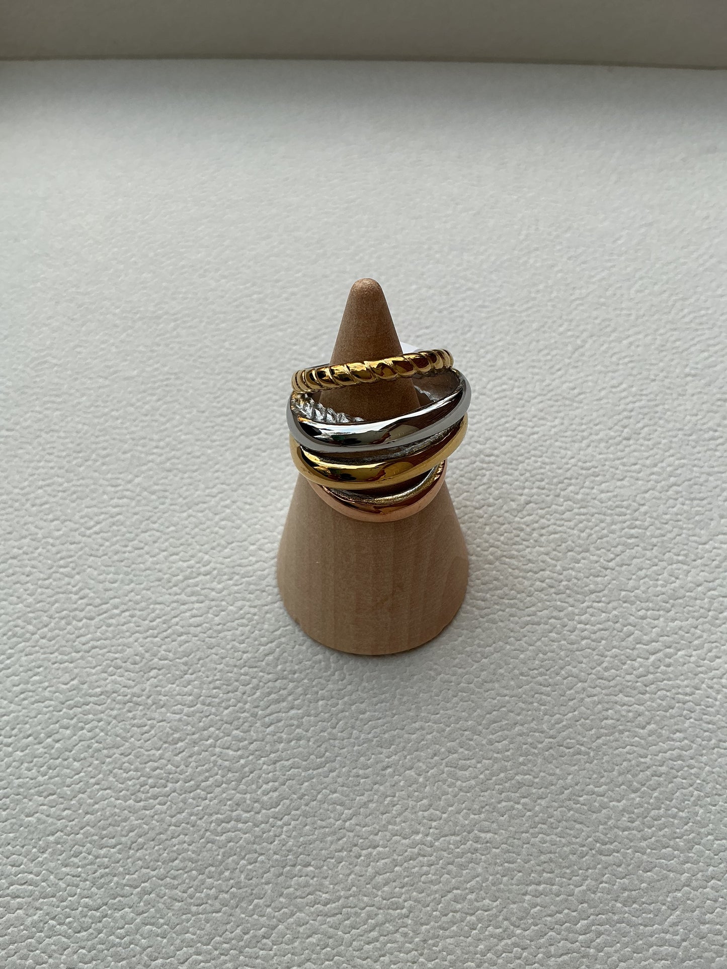 Bicolor Linked Ring