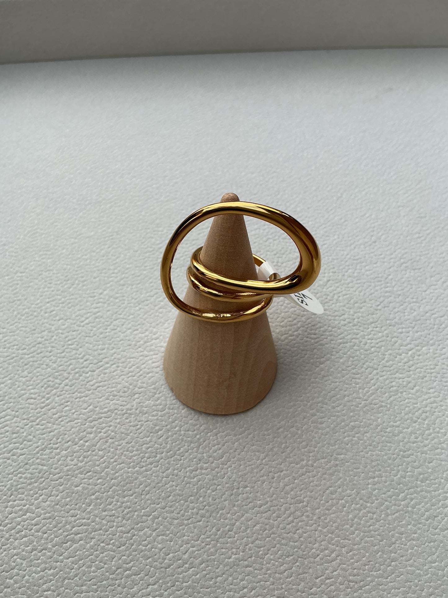 Geometric Ring